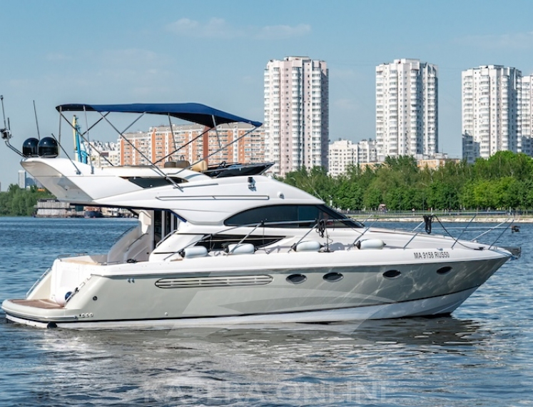 Яхта Fairline 40