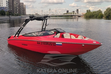 Катер Stingray 225
